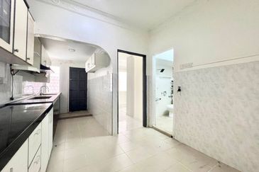 Taman Pinggiran Batu Caves