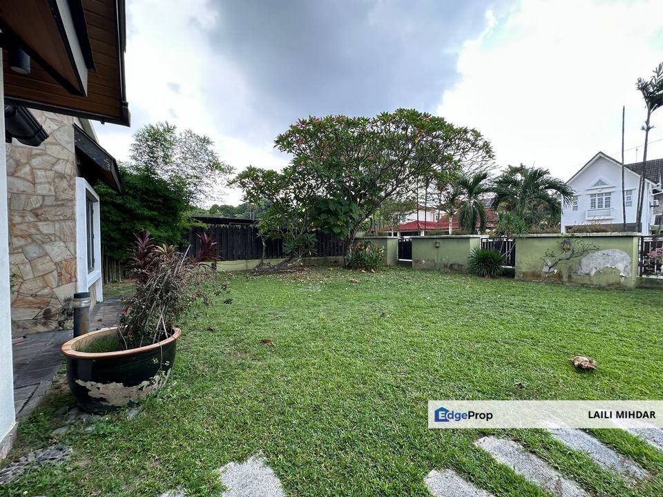 USJ 17 Subang Jaya Exclusive Bungalow For Sale with Huge Land, Selangor, Subang Jaya