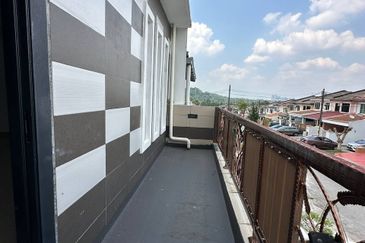 Taman Saujana Puchong