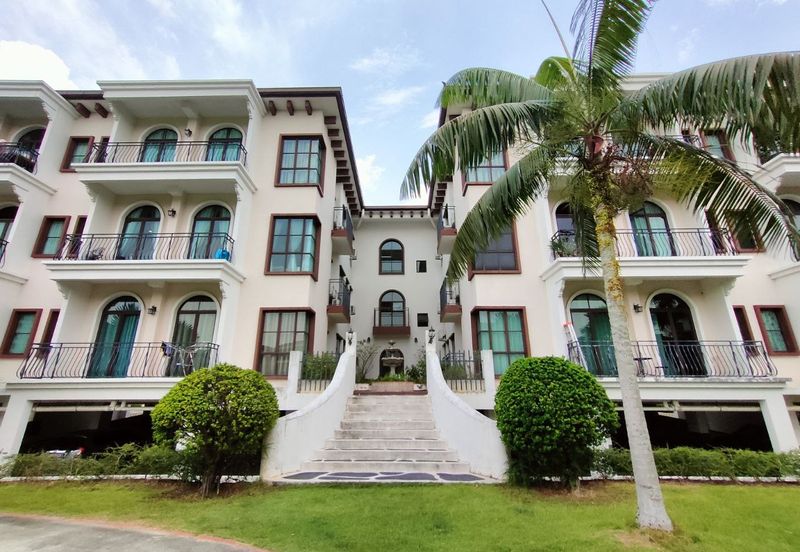 Isle of Kamares, Setia Eco Glades