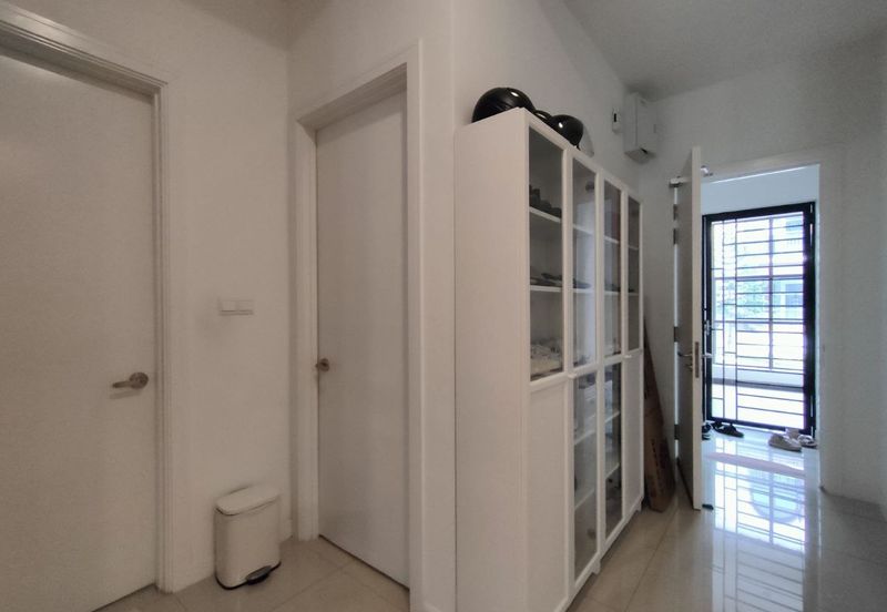 Isle of Kamares, Setia Eco Glades