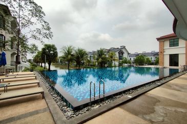 Isle of Kamares, Setia Eco Glades