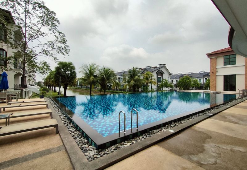 Isle of Kamares, Setia Eco Glades