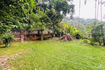 Kampung Bukit Lanjan