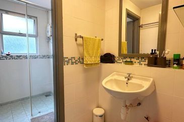 Seri Maya Condominium