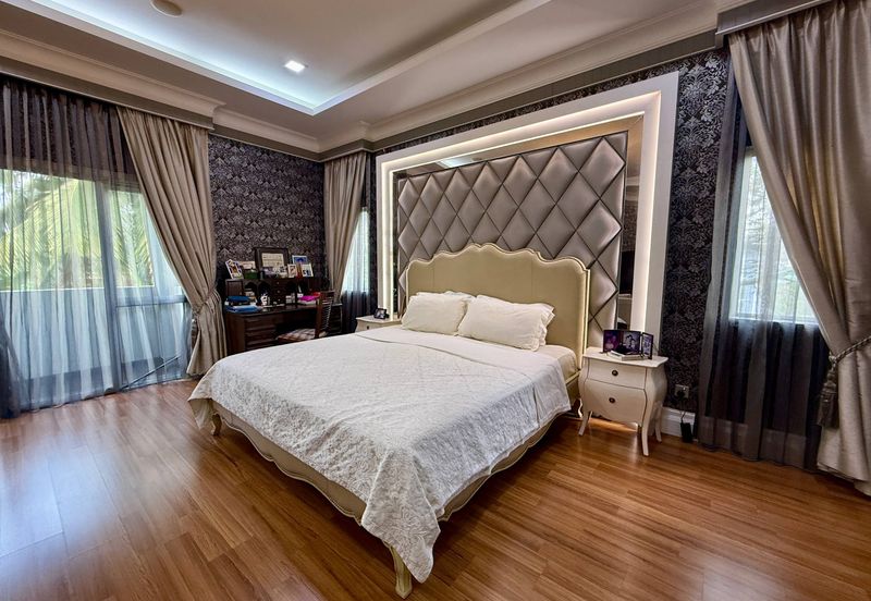 Seksyen 8, Kota Damansara