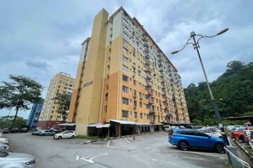 Jemerlang Apartment, Selayang Heights