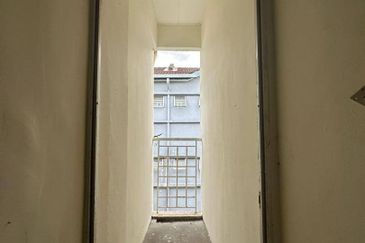 Antilia Shop Apartment, Bandar Tasik Puteri