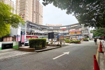 Seri Maya Condominium