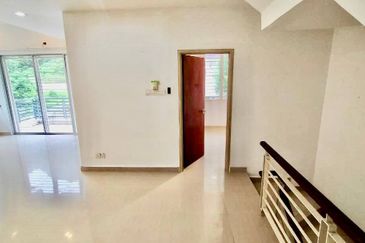 Ariza Garden Villa @ Taman Raintree