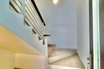 Ariza Garden Villa @ Taman Raintree