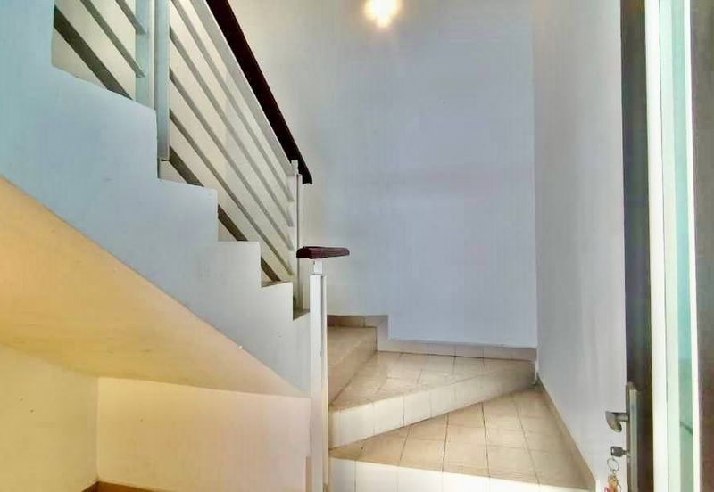 Ariza Garden Villa @ Taman Raintree