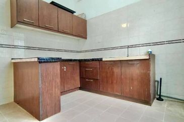 Ariza Garden Villa @ Taman Raintree