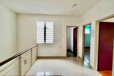 Ariza Garden Villa @ Taman Raintree