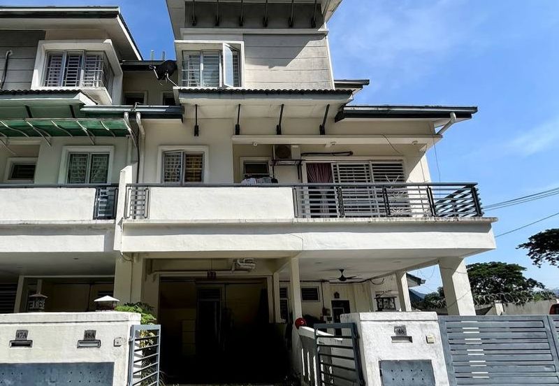 Ariza Garden Villa @ Taman Raintree