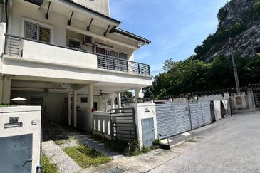 Ariza Garden Villa @ Taman Raintree