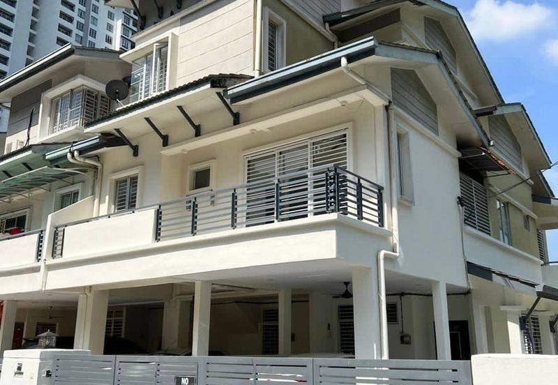 Ariza Garden Villa @ Taman Raintree