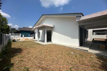 Taman Albury 1 @ Mahkota Hills