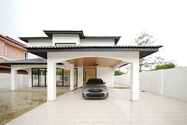 Bukit Suria Garden Village