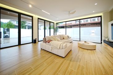 Bukit Suria Garden Village