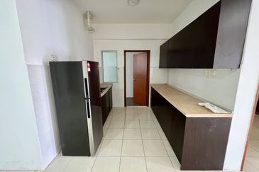 Green Suria Apartment