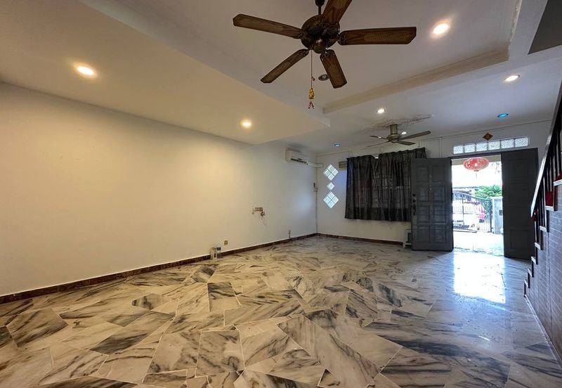 Taman Saujana Puchong