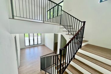 East 57 (Residensi Laman Timur)