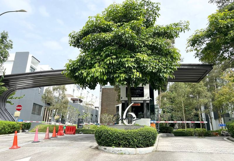 UPPERVILLE @ 16 Quartz Melawati