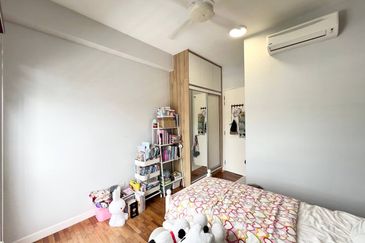 UPPERVILLE @ 16 Quartz Melawati