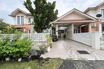 Lorong Az-Zaharah 10/3