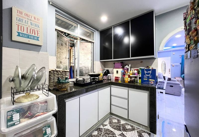 Lorong Az-Zaharah 10/3