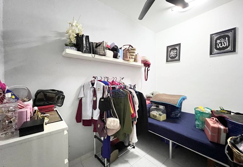 Lorong Az-Zaharah 10/3