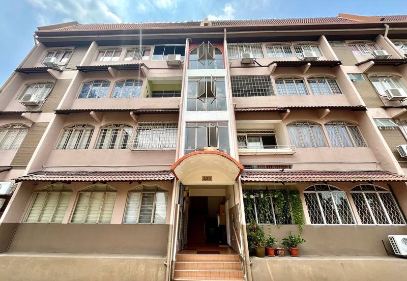 Apartmen Kampung Tunku
