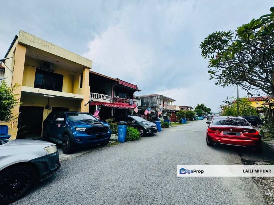 Kampung Melayu Subang Double Storey Terrace House For Sale, Selangor, Subang