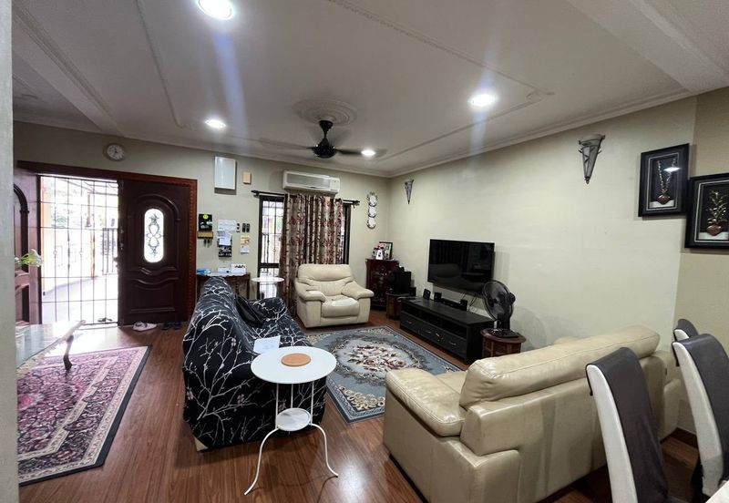 Seksyen 11, Kota Damansara