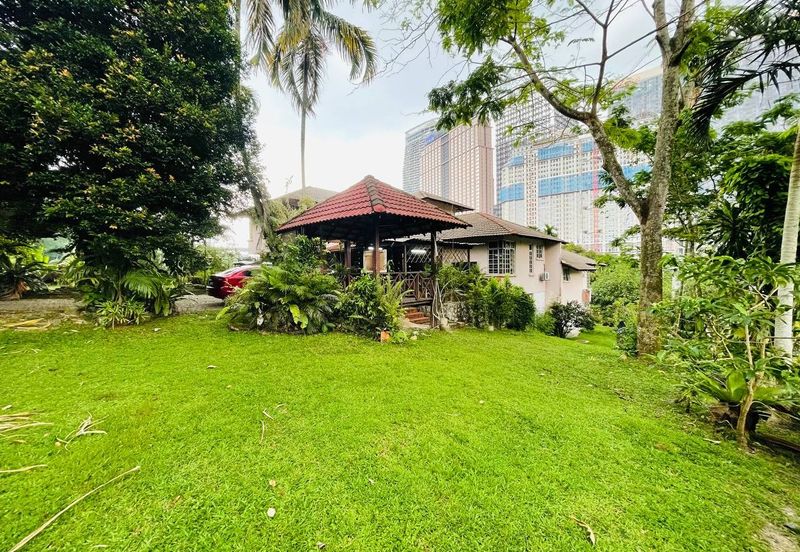 Kampung Bukit Lanjan