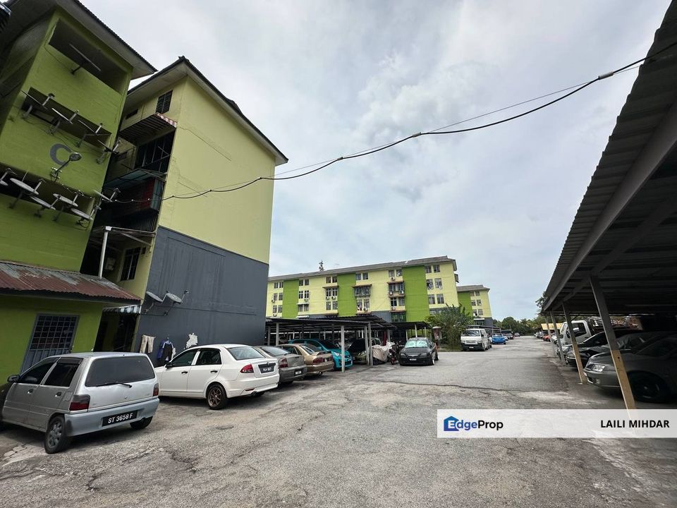 Apartment Julia Bandar Baru Selayang For Sale Ground Floor, Selangor, Selayang