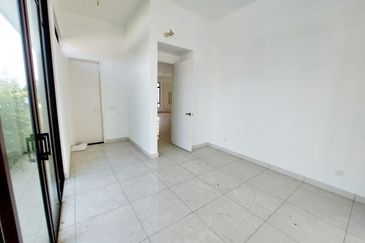 Tenderfields @ Eco Majestic