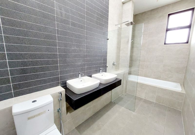 Tenderfields @ Eco Majestic