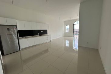 Isle of Kamares, Setia Eco Glades