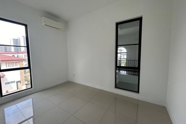 Isle of Kamares, Setia Eco Glades