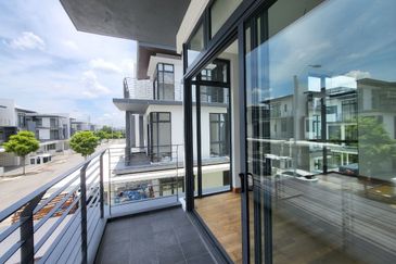 [Freehold Individual Title] 3 Storey Semi-D 40'x80' @ Putrajaya