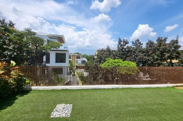 [PRESTIGE LOCATION + INDIVIDUAL LIFT] 3 Storey Semi-D 39'x91' @ Putrajaya