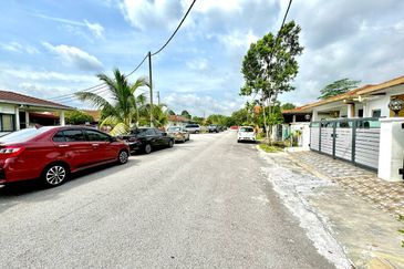 Taman Pinggiran Pelangi