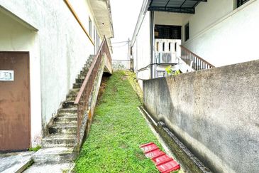 Taman Pinggiran Pelangi