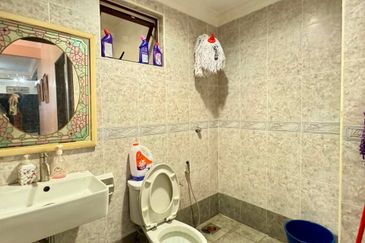 Jalan Bukit Antarabangsa 