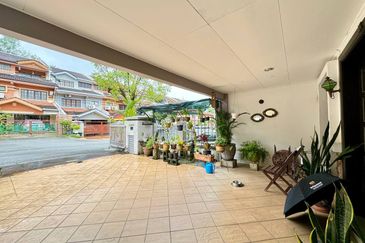 Jalan Bukit Antarabangsa 