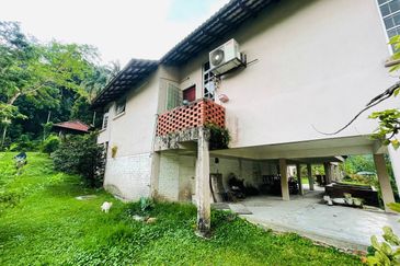 Kampung Bukit Lanjan