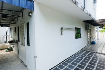 Laman Delfina @ Nilai Impian