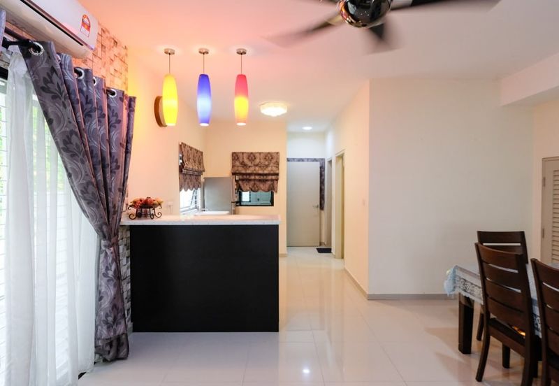 Laman Delfina @ Nilai Impian